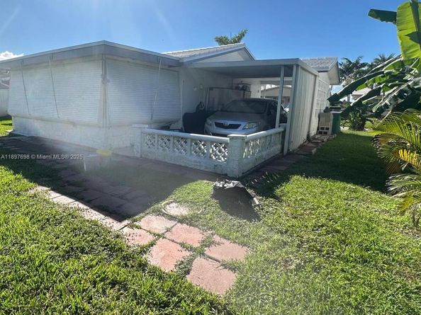 4615 NW 47th St, Tamarac FL 33319