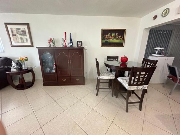 4615 NW 47th St, Tamarac FL 33319