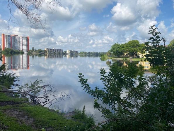 Undisclosed Address #A12051114, Miami FL 33179