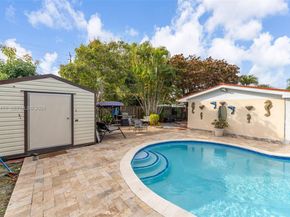 Undisclosed Address #A11959171, South Miami FL 33155