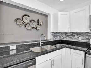 7321 Johnson St, Hollywood FL 33024