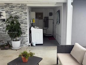 7321 Johnson St, Hollywood FL 33024