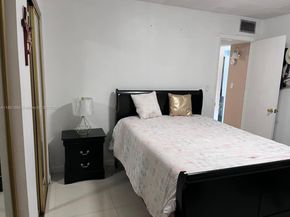 2496 SW 17th Ave 5301, Miami FL 33145