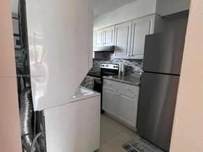 2496 SW 17th Ave 5301, Miami FL 33145