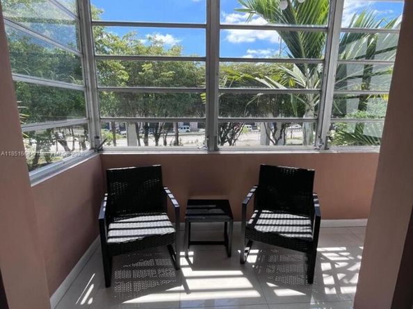 2496 SW 17th Ave 5301, Miami FL 33145