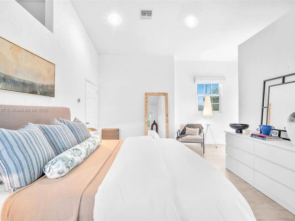 343 NW 23rd St, Boca Raton FL 33431