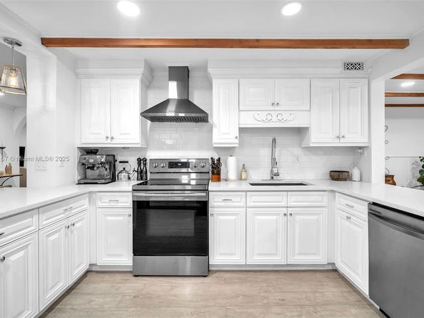343 NW 23rd St, Boca Raton FL 33431