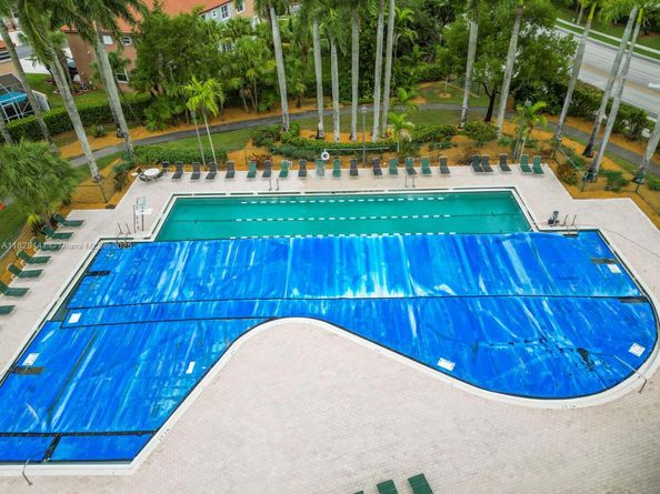 171 NW 152nd Ave, Pembroke Pines FL 33028