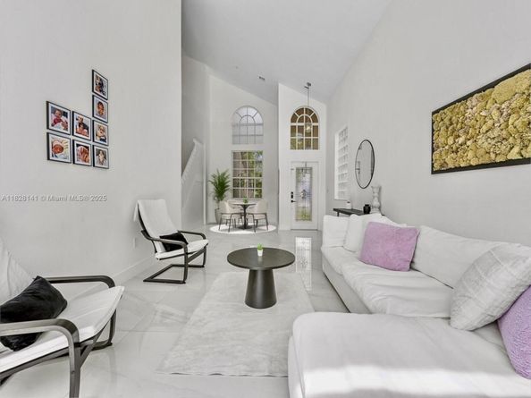 171 NW 152nd Ave, Pembroke Pines FL 33028