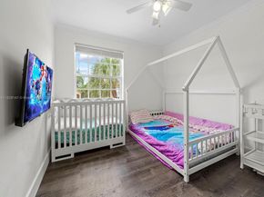 171 NW 152nd Ave, Pembroke Pines FL 33028