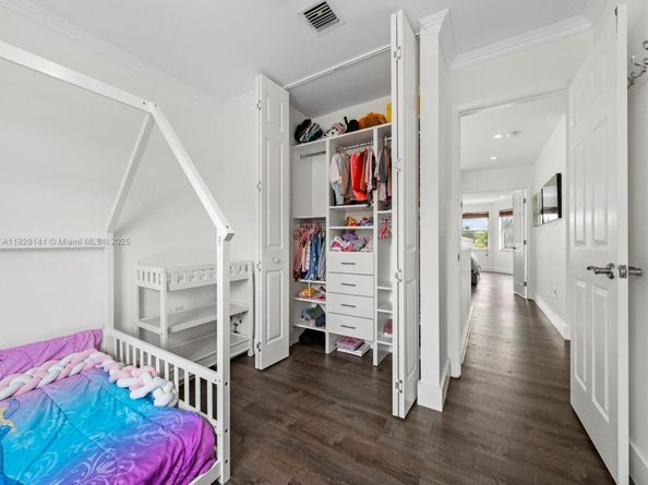 171 NW 152nd Ave, Pembroke Pines FL 33028