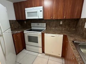 8275 SW 152nd Ave D308, Miami FL 33193