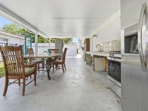 3345 SW 109th Ct, Miami FL 33165