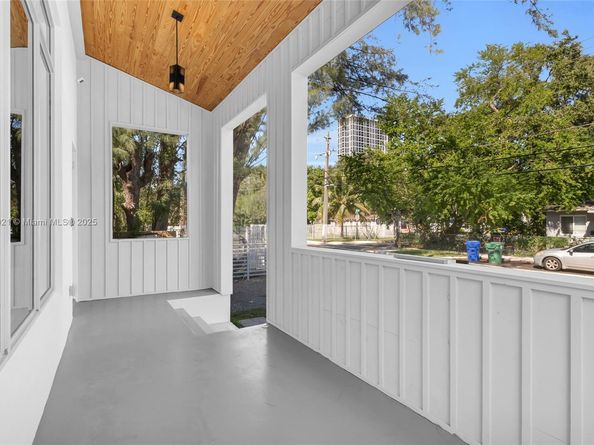 3604 Day Ave, Miami FL 33133