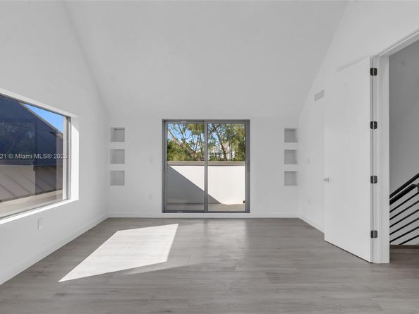 3604 Day Ave, Miami FL 33133