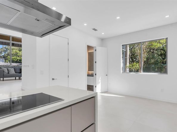 3604 Day Ave, Miami FL 33133