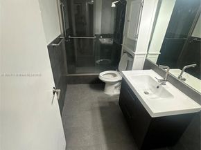 7200 Fairway Dr H10, Miami Lakes FL 33014