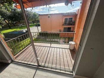 7200 Fairway Dr
