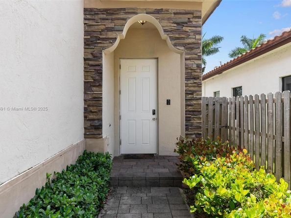 158 NE 23rd Ter, Homestead FL 33033