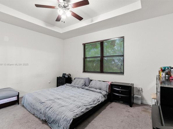 158 NE 23rd Ter, Homestead FL 33033