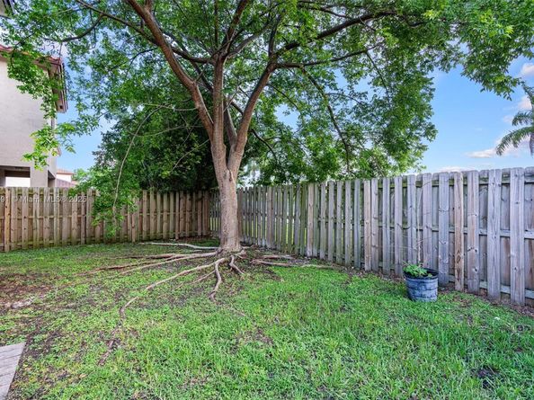 158 NE 23rd Ter, Homestead FL 33033