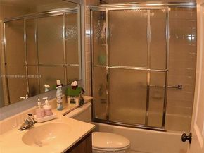 6085 Balboa Cir 402, Boca Raton FL 33433