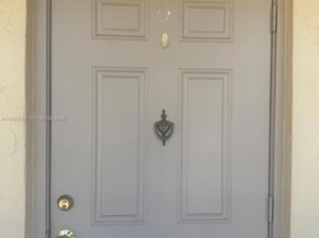 2 Briarwood Cir 212, Hollywood FL 33024