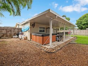 7321 E Mcarthur Pkwy, Hollywood FL 33024