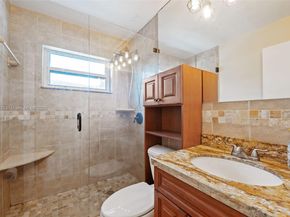 7321 E Mcarthur Pkwy, Hollywood FL 33024