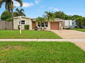 7321 E Mcarthur Pkwy, Hollywood FL 33024