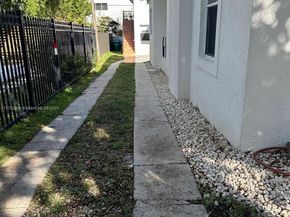4727 NE 1st Ct, Miami FL 33137