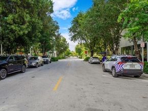 4727 NE 1st Ct, Miami FL 33137