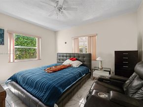 4727 NE 1st Ct, Miami FL 33137