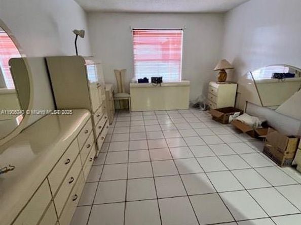 5201 NW 7th St 507, Miami FL 33126