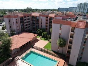 5201 NW 7th St 507, Miami FL 33126