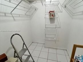 5201 NW 7th St 507, Miami FL 33126