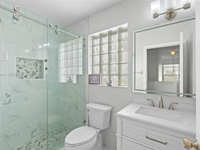 9838 NW 1st Mnr, Coral Springs FL 33071