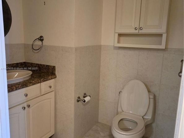10777 W Sample Rd 1104, Coral Springs FL 33065