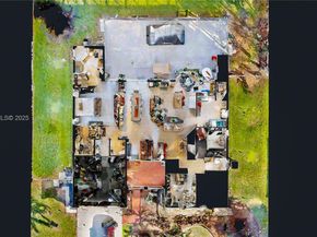 2835 Fairways Dr, Homestead FL 33035