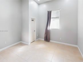 2835 Fairways Dr, Homestead FL 33035