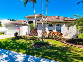 2835 Fairways Dr, Homestead FL 33035