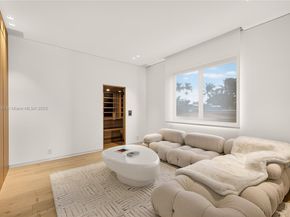 94 S Hibiscus Dr, Miami Beach FL 33139