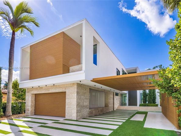 94 S Hibiscus Dr, Miami Beach FL 33139