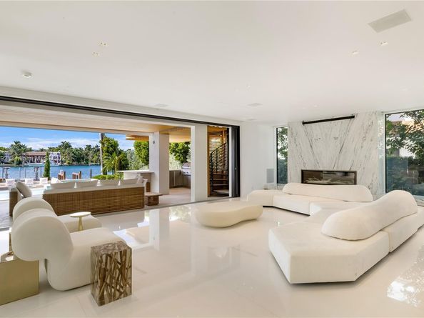 94 S Hibiscus Dr, Miami Beach FL 33139