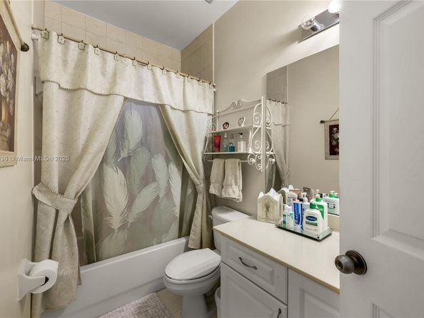 20216 SW 129th Ave, Miami FL 33177