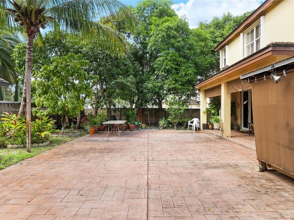 20216 SW 129th Ave, Miami FL 33177