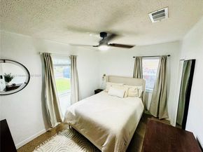305 SW 24th Ave, Fort Lauderdale FL 33312