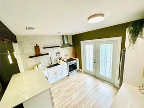 305 SW 24th Ave, Fort Lauderdale FL 33312