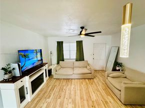 305 SW 24th Ave, Fort Lauderdale FL 33312
