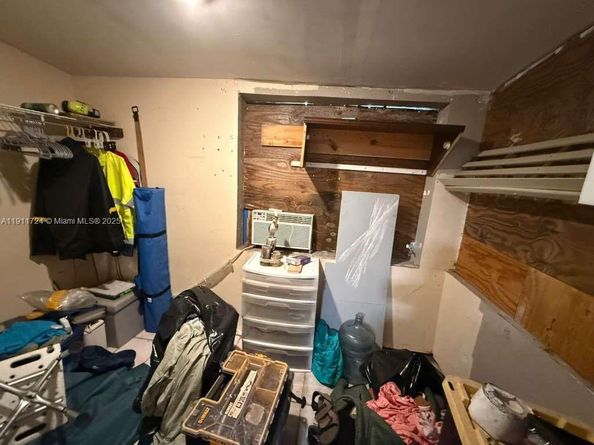 6036 SW 40th Ct, Miramar FL 33023